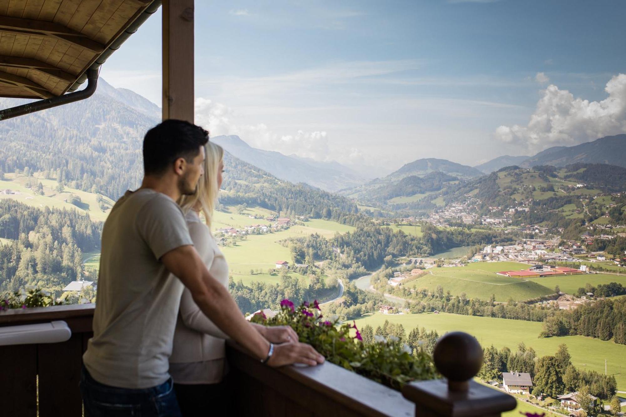 Hotel Alpenschloessl Sankt Johann im Pongau Bagian luar foto