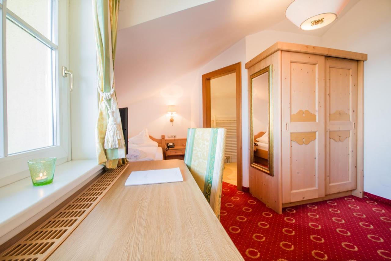 Hotel Alpenschloessl Sankt Johann im Pongau Bagian luar foto