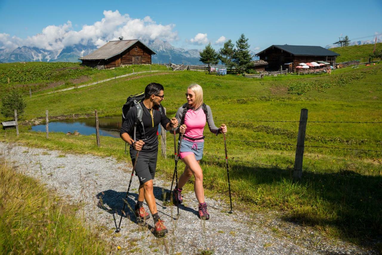 Hotel Alpenschloessl Sankt Johann im Pongau Bagian luar foto